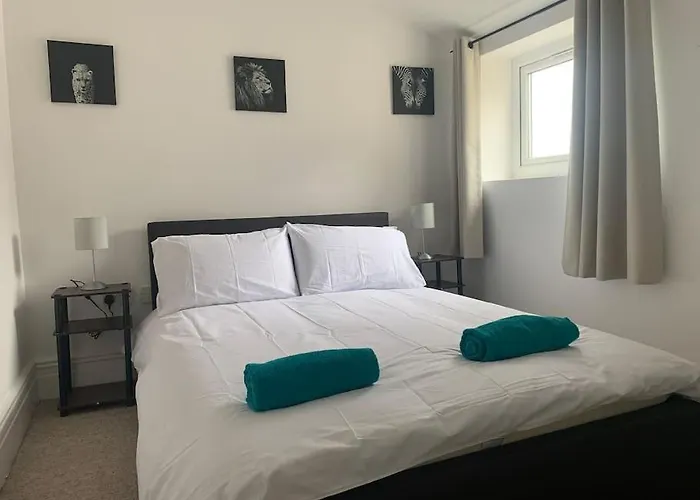 Lägenhet 2 Double Bedroom Flat, Location